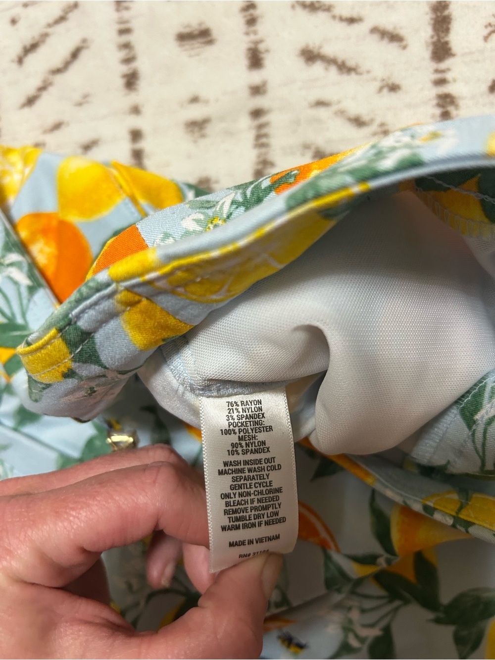 Kim Rogers Citrus Print Pull On Capri Pants Size 12 Stretch Coastal Resort - Picture 7 of 7